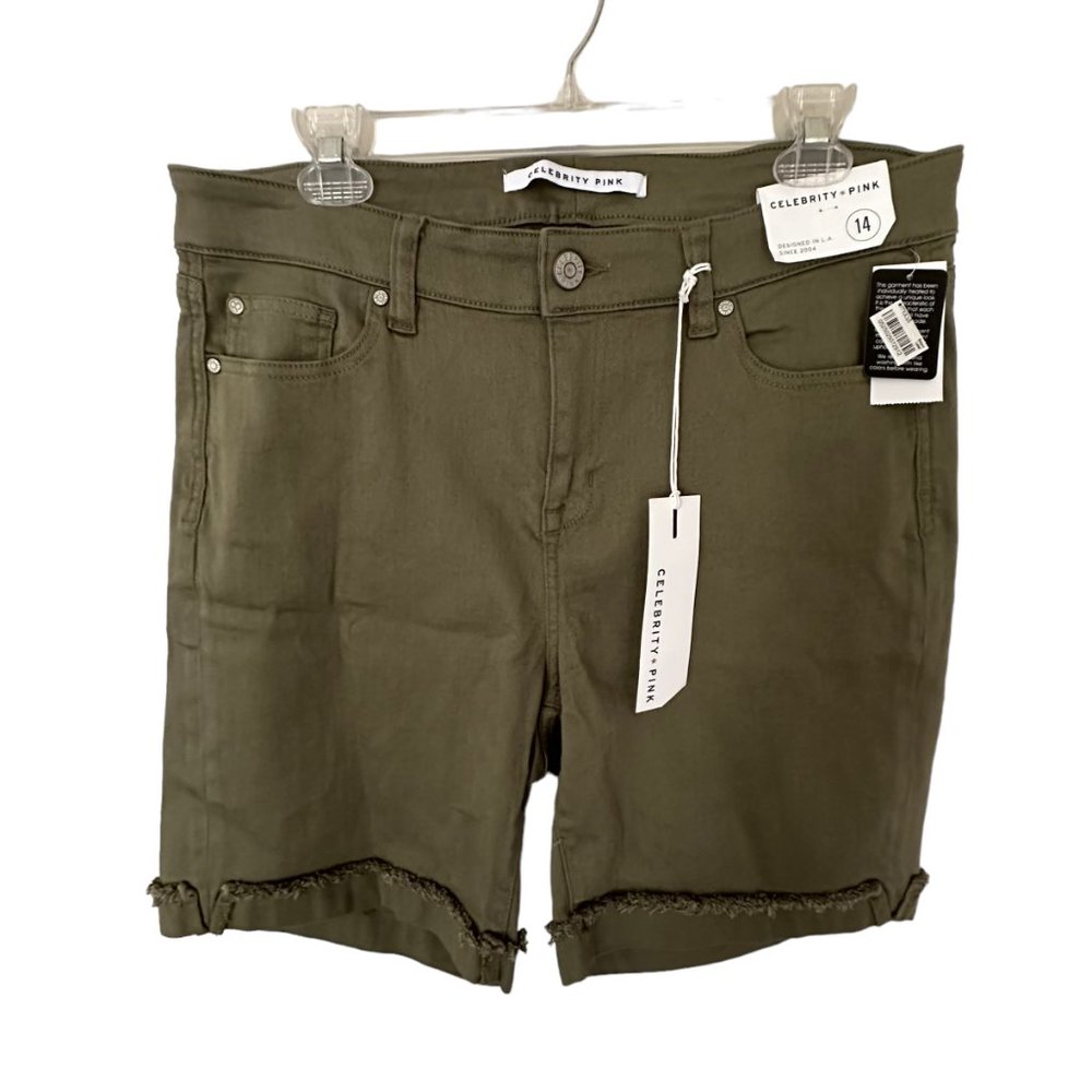 NWT-Celebrity Pink Frayed Cuffed Bermuda Shorts-Sz 14